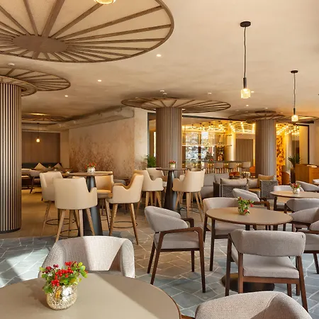 Mercure 4*