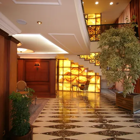 Хотел Mercure 4*