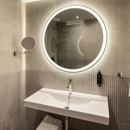 Mercure 4*